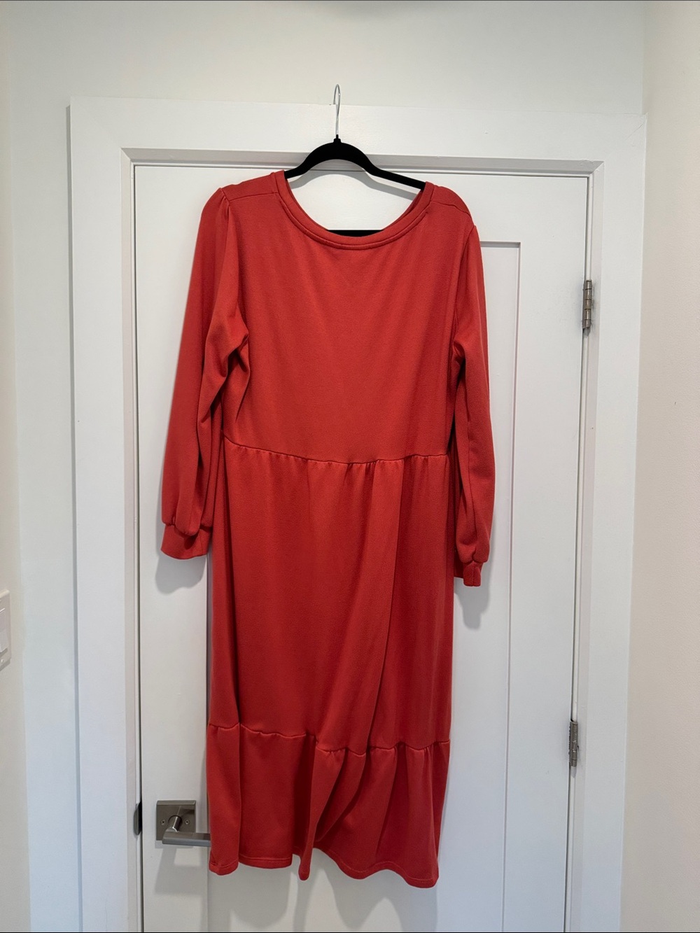 Long-Sleeve Tiered Midi Dress in Coral Red